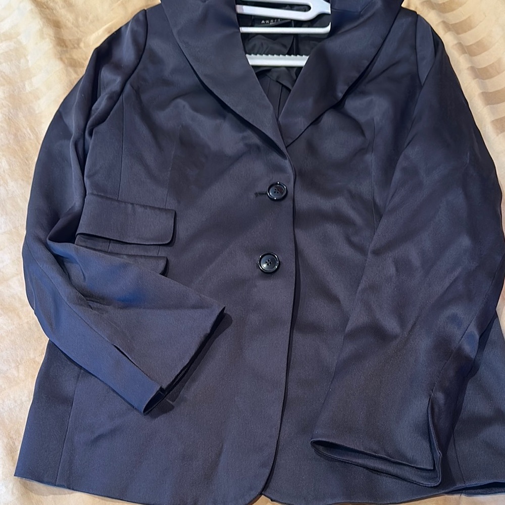 Elegant Black Women's Blazer